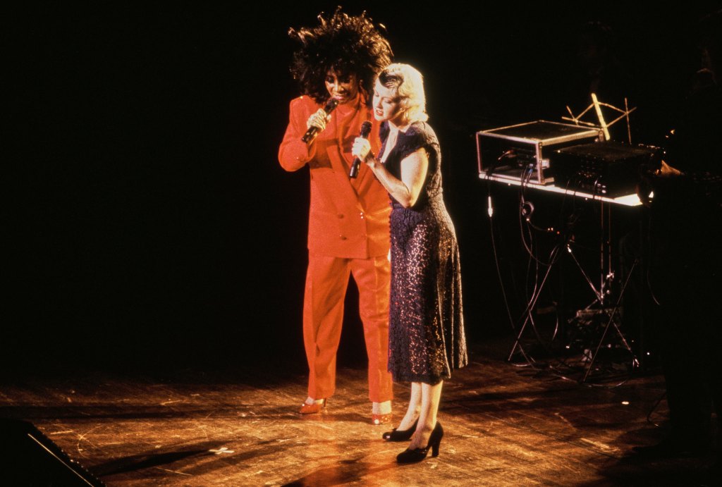 Patti LaBelle and Cyndi Lauper onstage in 1989