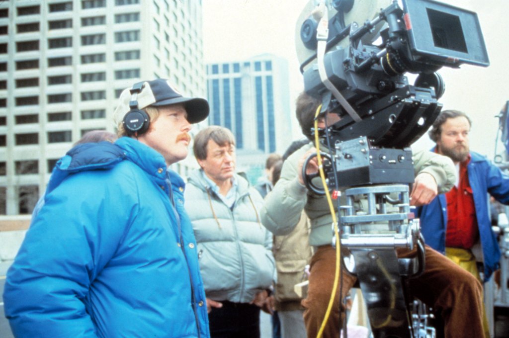RON HOWARD, directing the film 'Splash', 1984