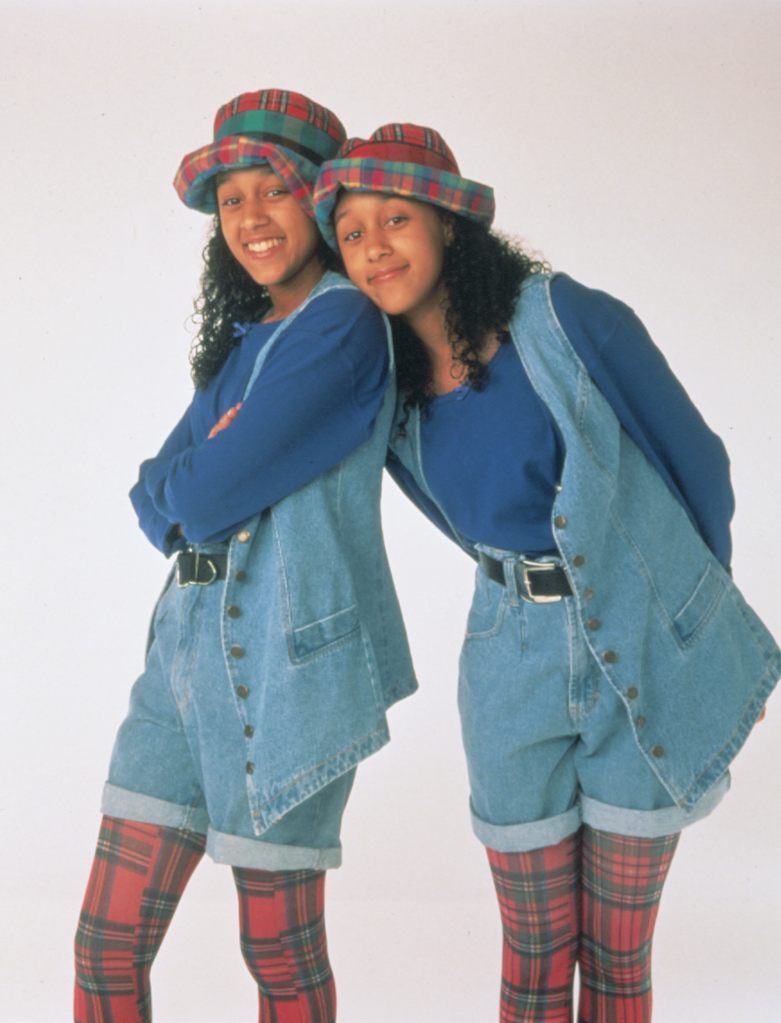 Tia and Tamera Mowry in a promotional photo for Sister, Sister