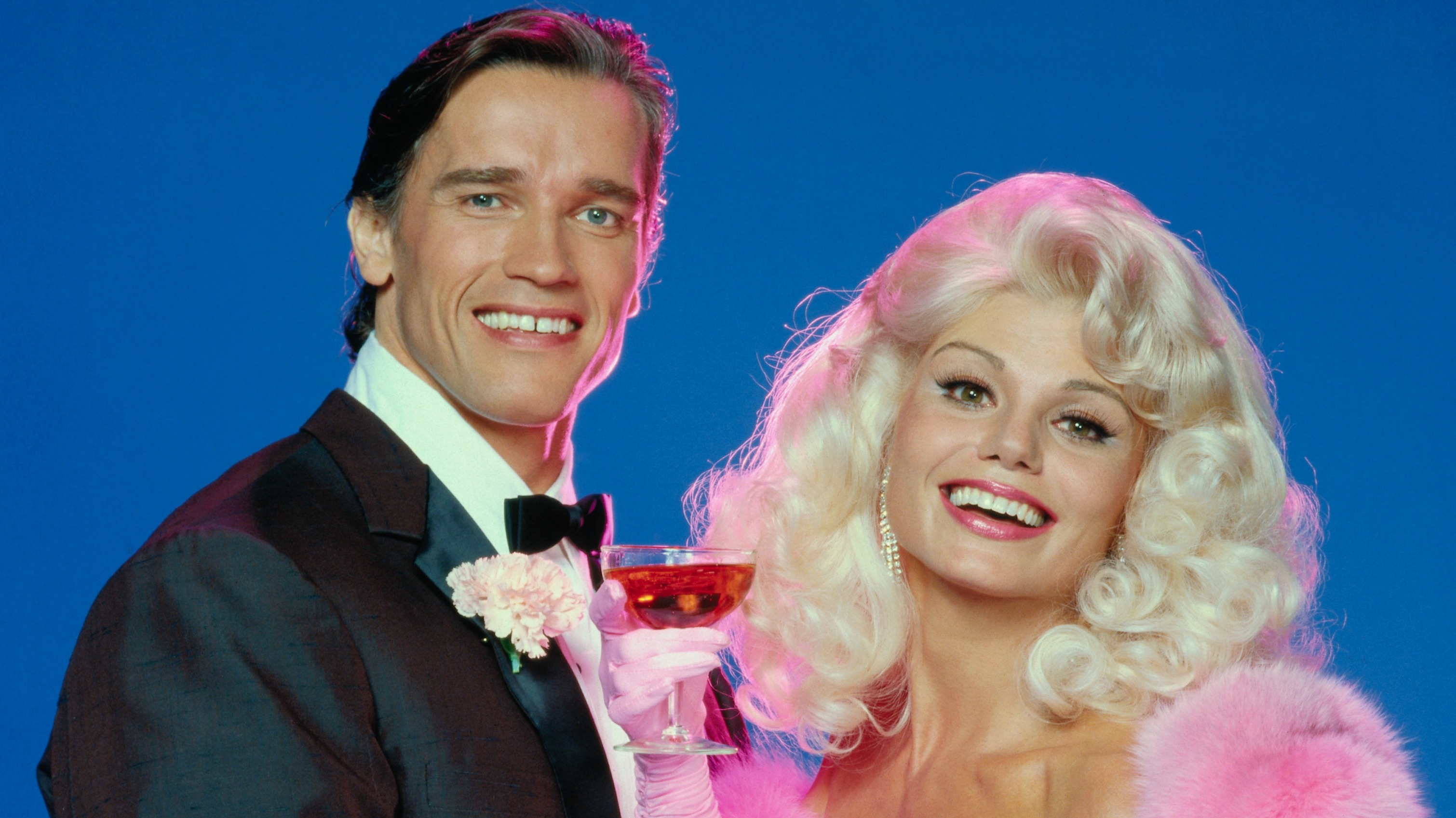 Arnold Schwarzenegger and Loni Anderson in 'The Jayne Mansfield Story' (1980)