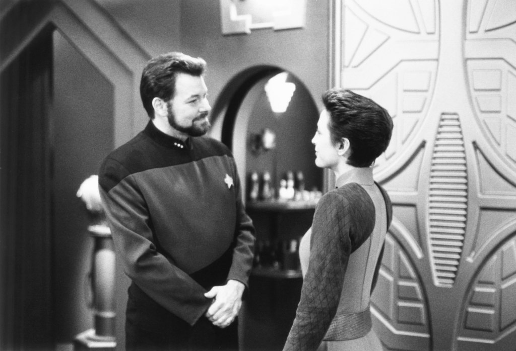 STAR TREK: DEEP SPACE NINE, from left: Jonathan Frakes, Nana Visitor, 'Defiant', (Season 3, ep. 309, aired Nov. 27, 1994)