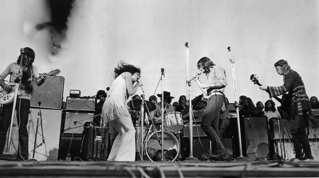 jefferson airplane performs at woodstock