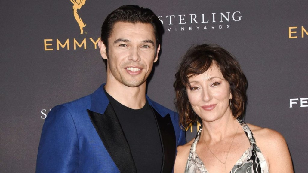 Days star Paul Telfer with Broadway wife Carmen Cusack
