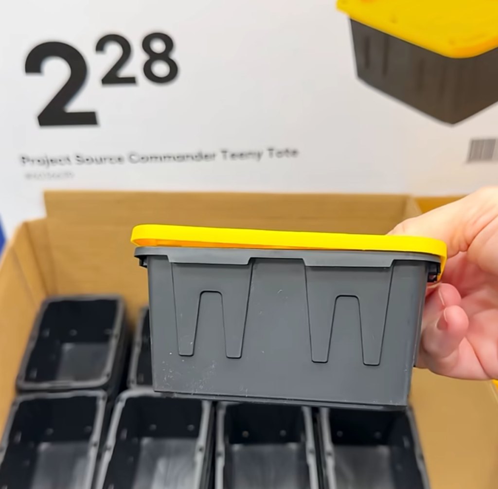 Lowe's teeny tote