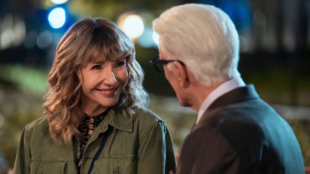 Mary Steenburgen and Ted Danson in 'A Man on the Inside' Season 2
