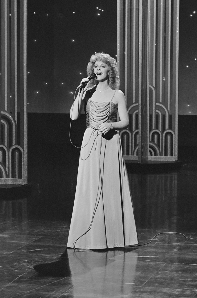 Reba McEntire performs on The Tonight Show in 1981