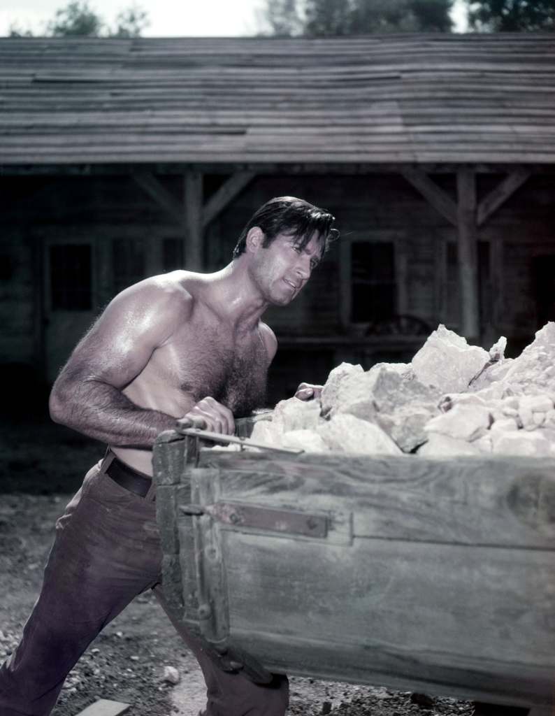 Clint Walker in Cheyenne