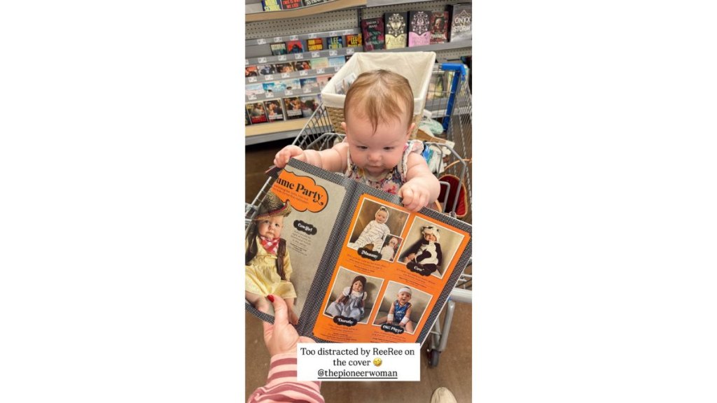 baby sofia and the magazine