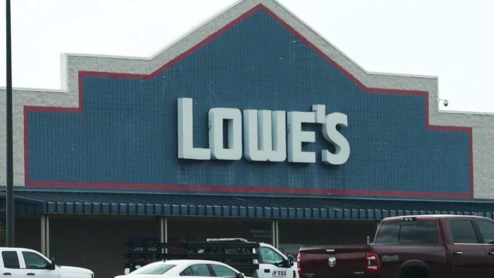 Lowe's Teeny Tote is Just $2—Here Are 10 Clever Ways to Use It