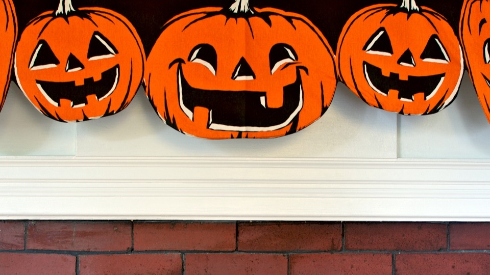 Vintage Halloween decor