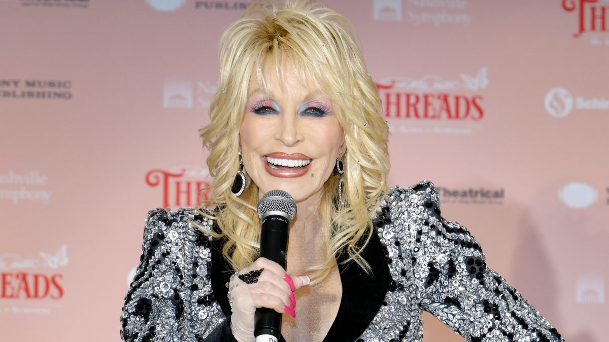 Tell Me More About The Passing Of Dolly Parton In Nashville