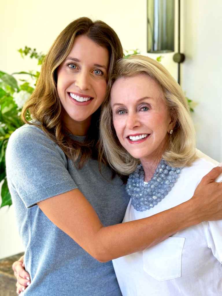 Kelly Senyei and her mom, Noni