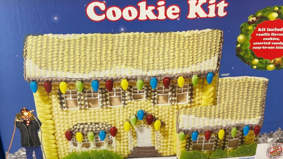 You Can Build the Iconic 'Christmas Vacation' House—Gingerbread Style!