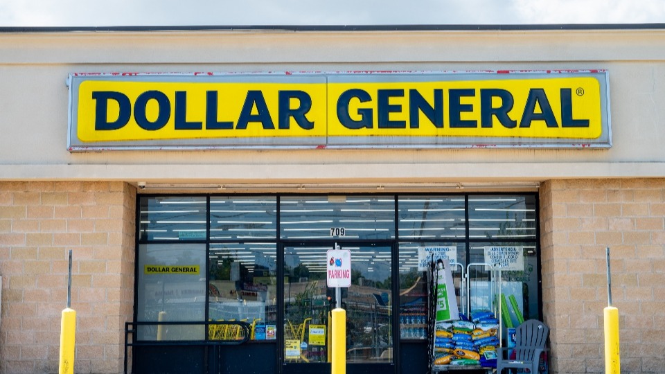 Dollar General store