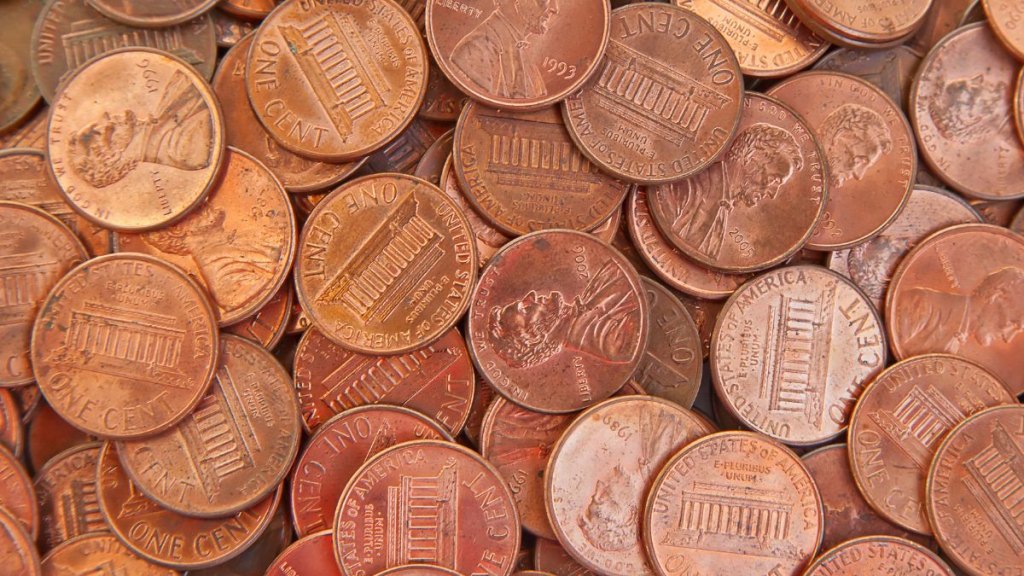 Huge pile of the US coins