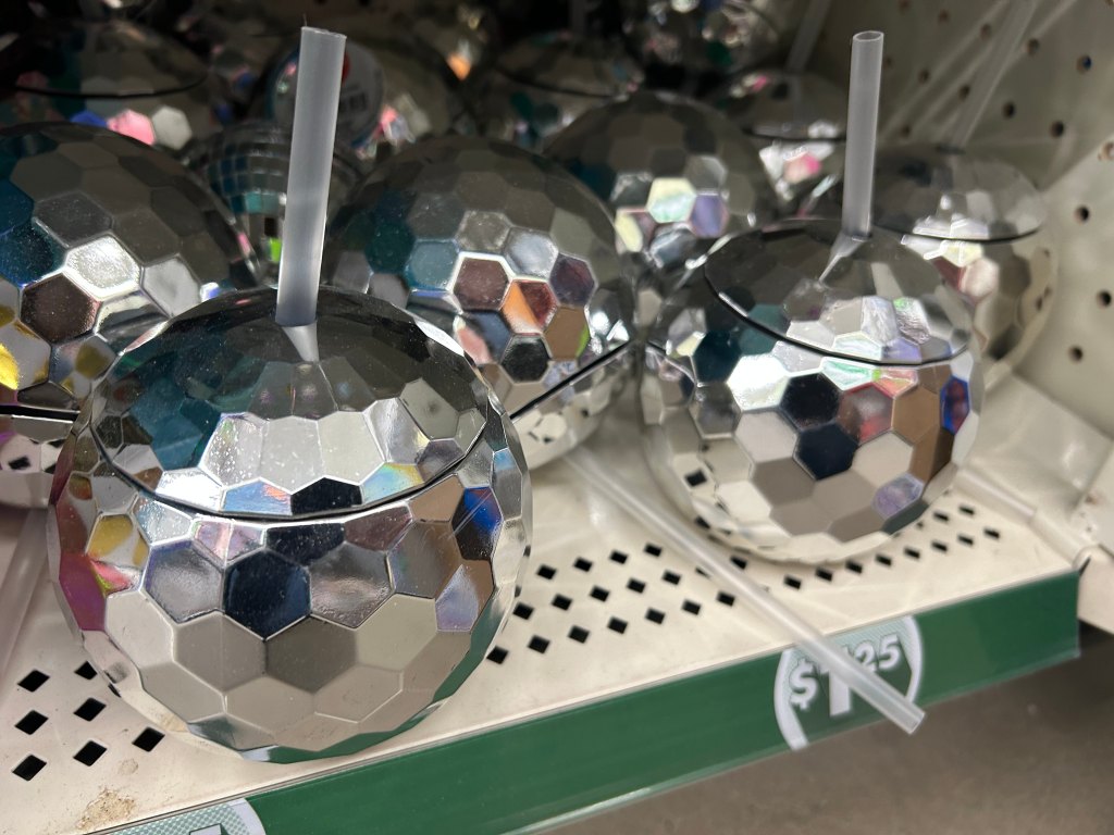 Disco ball cup