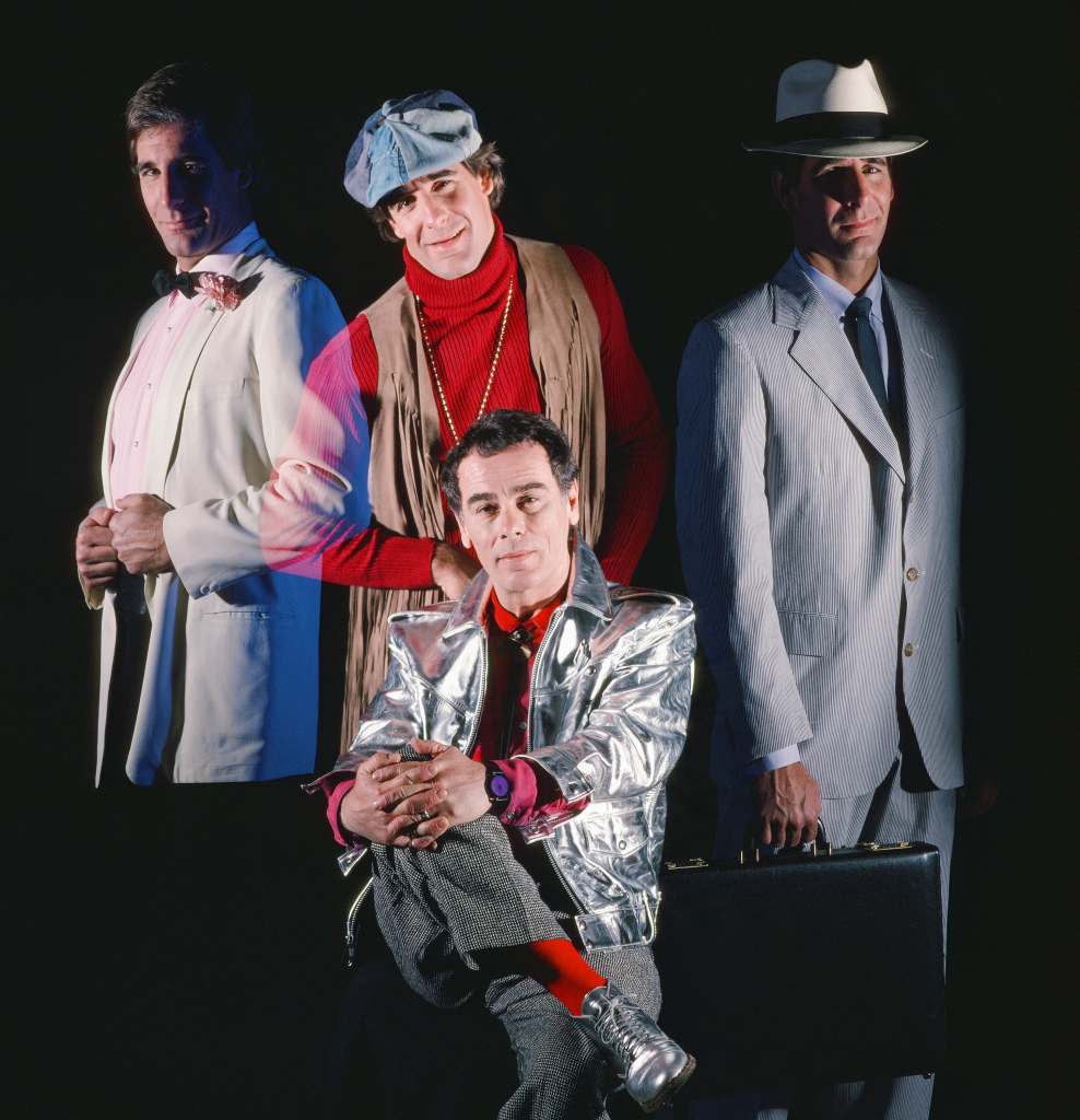 QUANTUM LEAP -- SEASON 1 Pictured: (t-b) Scott Bakula as Dr. Sam Beckett, Dean Stockwell as Admiral Al Calavicci