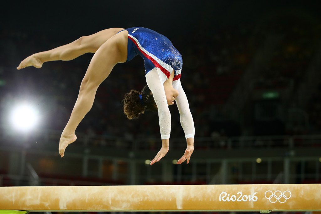 laurie hernandez