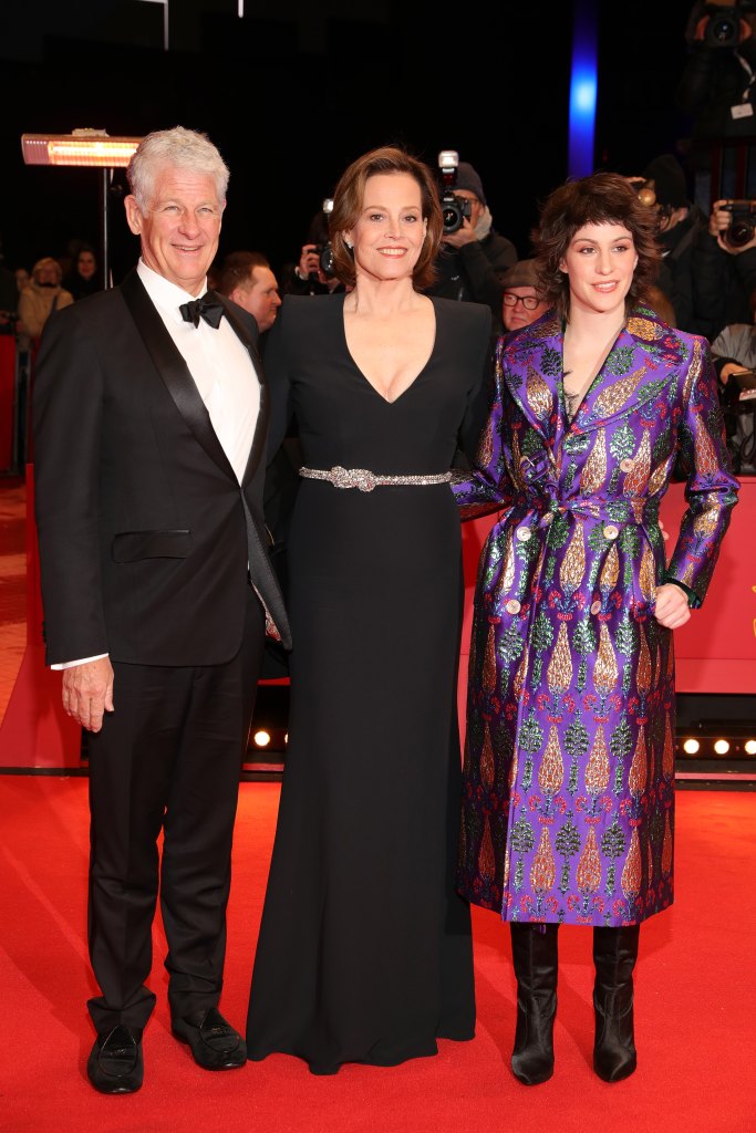 Jim Simpson and Sigourney Weaver with their child, Shar Simpson, in 2020