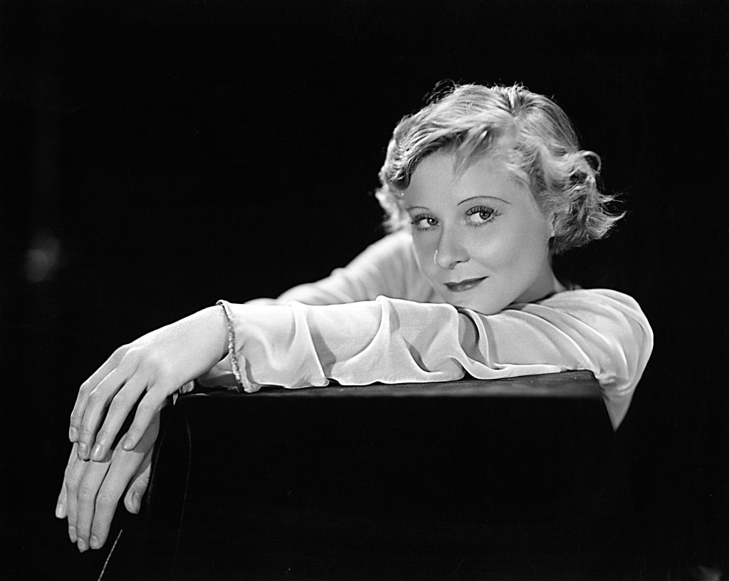 Peg Entwistle, 1932