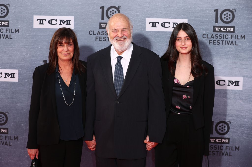 Rob and Michele Reiner with their daughter, Romy, in 2019