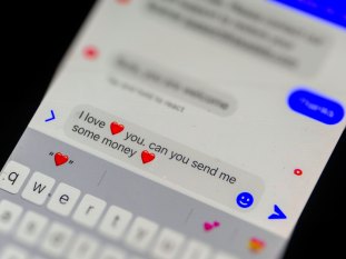 How to Stop Celebrity Romance Scams: Reddit Users Share Tips | Woman's