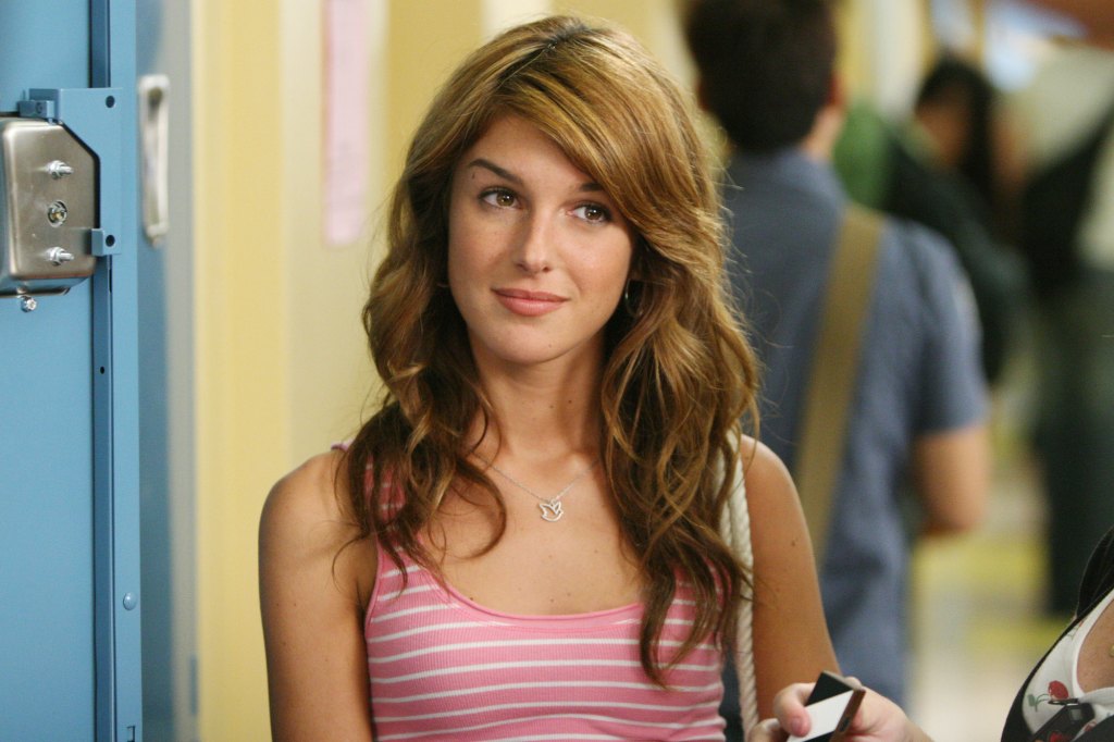 shenae grimes beech
