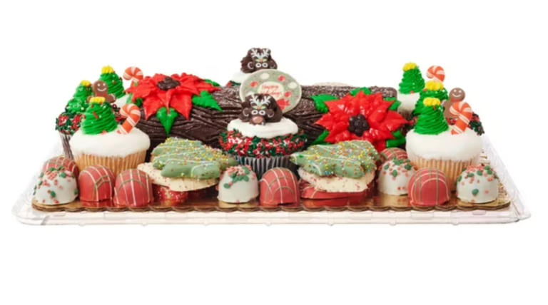 Sam's Club Holiday Platter: $50 Dessert Tray Feeds 60 People | Woman's ...