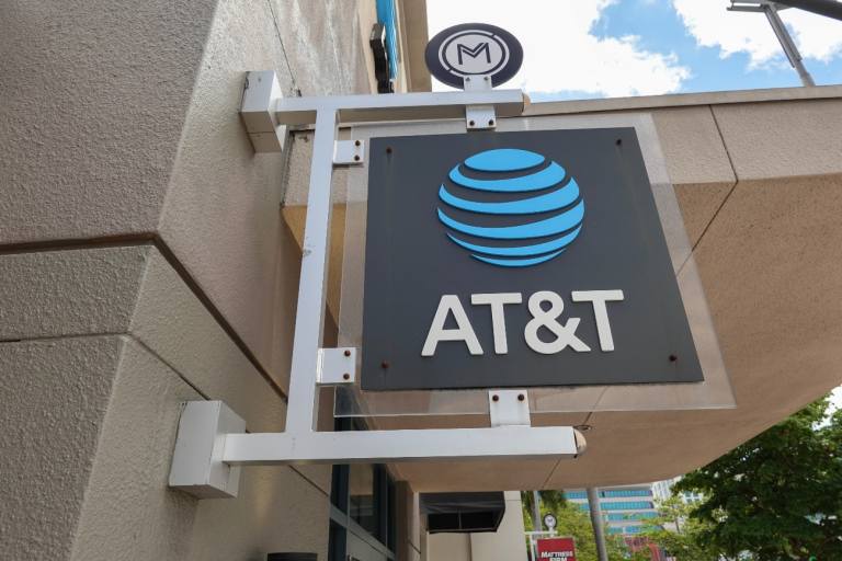 Spot and Avoid the AT&T Rewards Scam Text: How to Protect Your Info ...