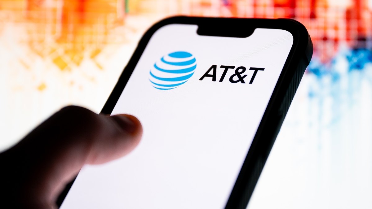 Spot and Avoid the AT&T Rewards Scam Text: How to Protect Your Info ...