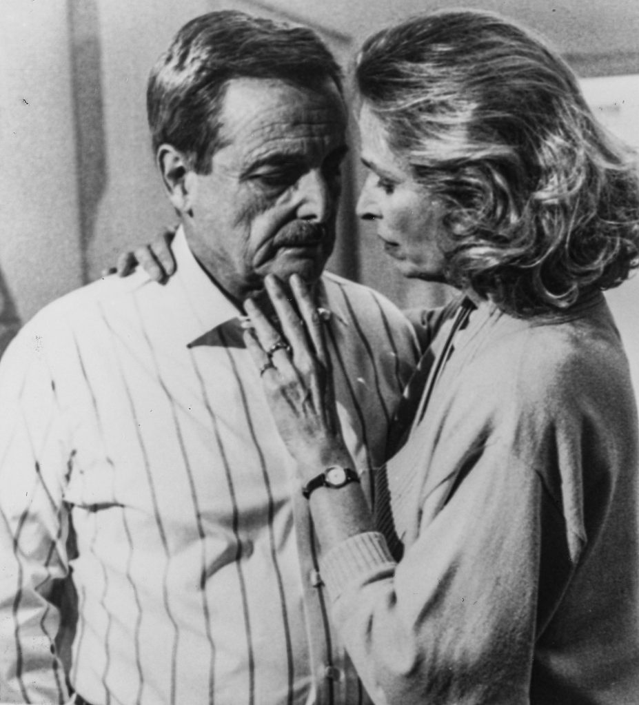 Bonnie Barlett and William Daniels in St. Elsewhere (1987)