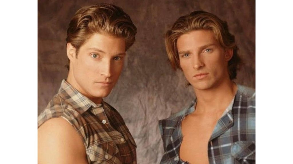 Sean Kanan and Steve Burton as young A.J. and Jason Quartermaine.