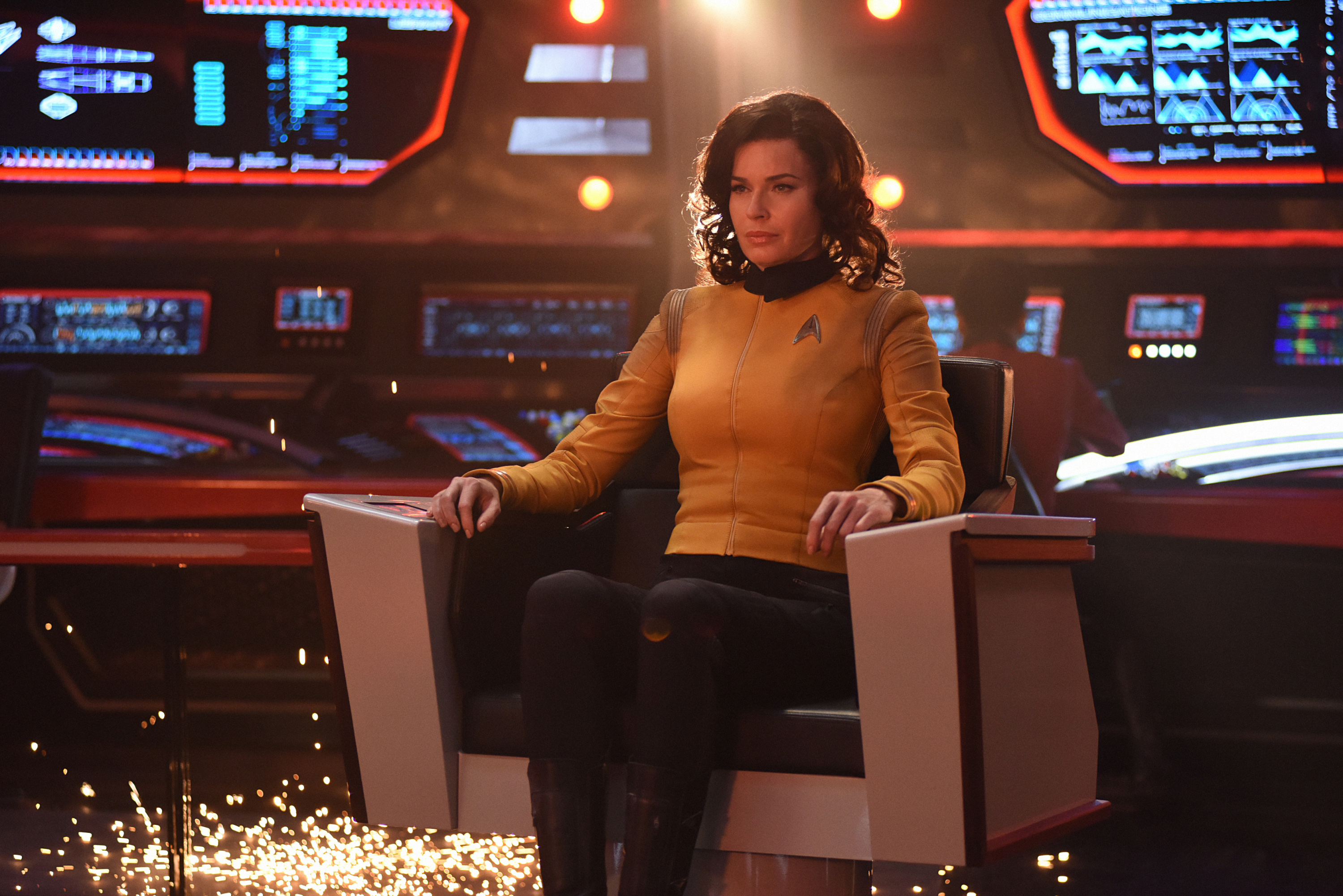 How Rebecca Romijn Became A Star Trek Legend On Strange New Worlds Rebecca Romijn Star Trek Discovery