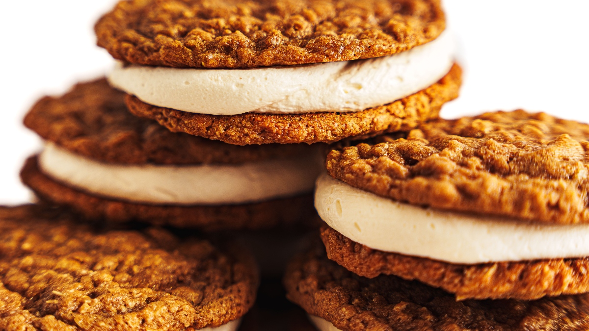 Oatmeal Creme Pies