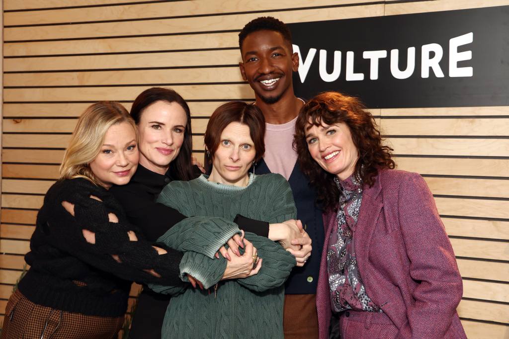 Samantha Mathis, Juliette Lewis and Robin Tunney with By Design's director, Amanda Kramer, and their costar, Mamoudou Athie, at Sundance in 2025