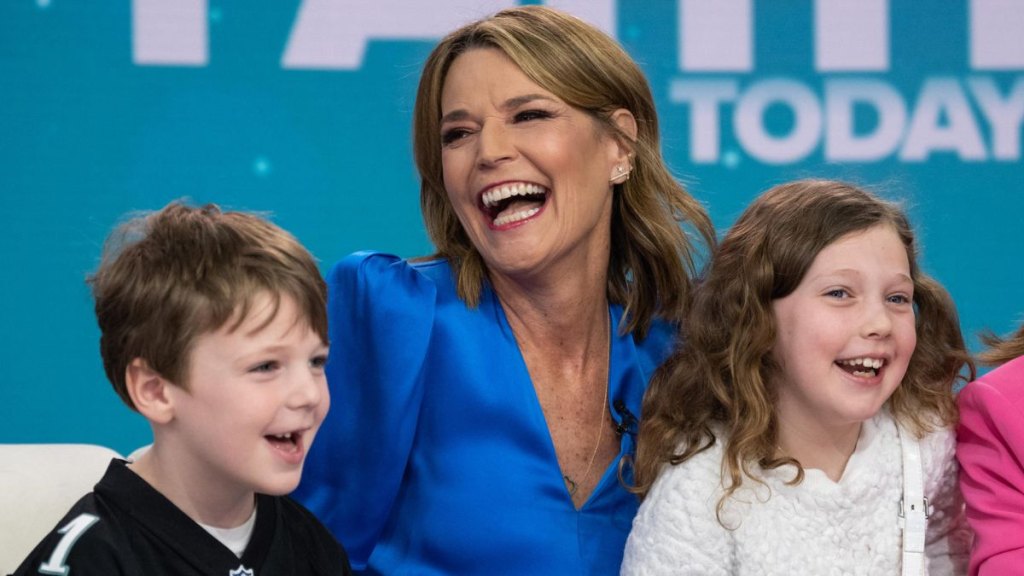 Charles Feldman, Savannah Guthrie and Vale Feldman in 2023