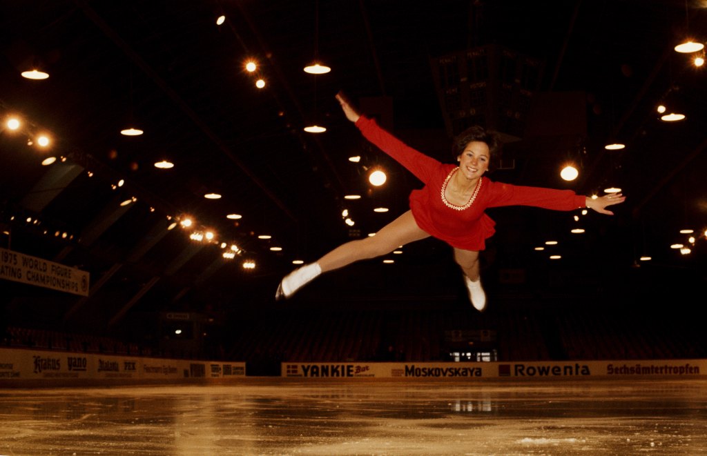 Dorothy Hamill at the World Figure Skating Championships in 1975