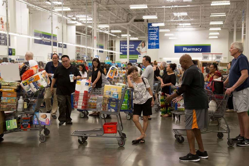 Sam's Club shoppers
