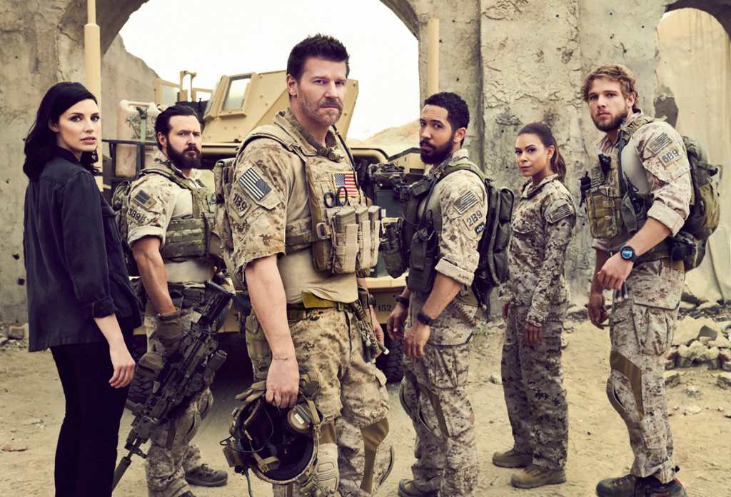 SEAL TEAM, from left: Jessica Pare, AJ Buckley, David Boreanaz, Neil Brown Jr., Toni Trucks, Max Thieriot,(Season 1, 2017).