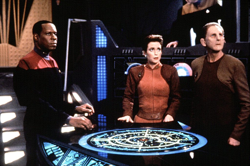 STAR TREK: DEEP SPACE NINE, Avery Brooks, Nana Visitor, Rene Auberjonois, 1993-1999, "The Passenger"