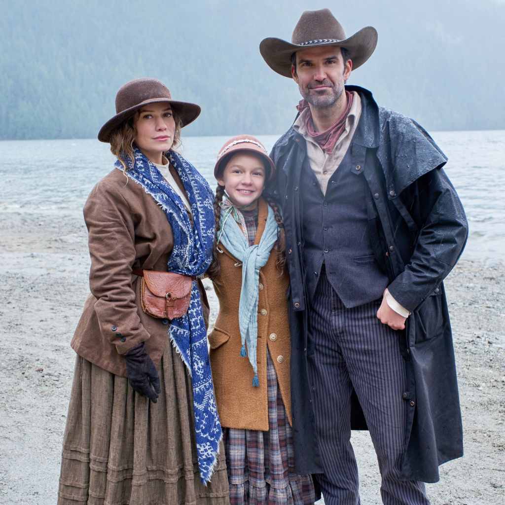 Bethany Joy Lenz, Mila Morgan, Benjamin Ayres, Hope Valley: 1874, 2026