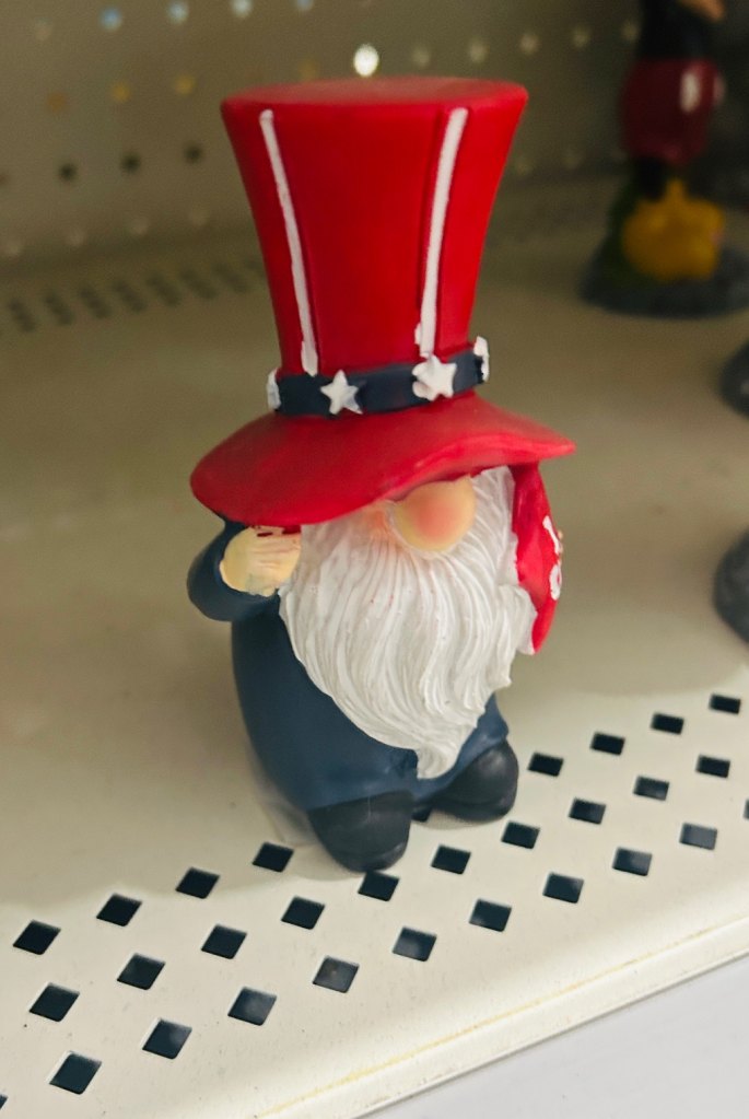 Patriotic gnome