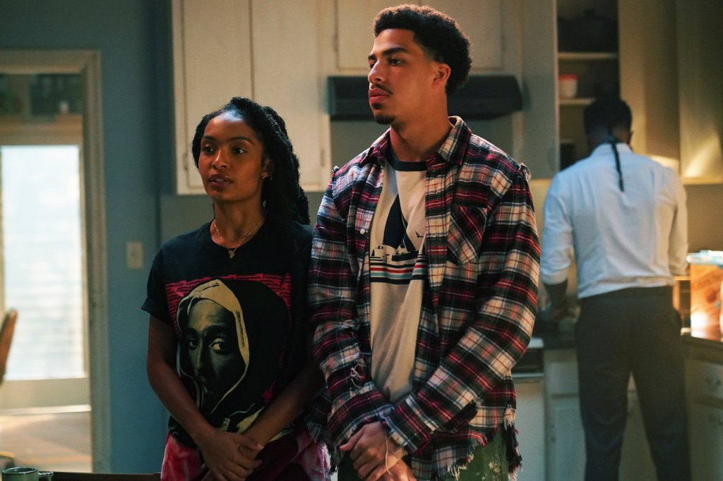 Yara Shahidi and Marcus Scribner in 'Grown-ish'