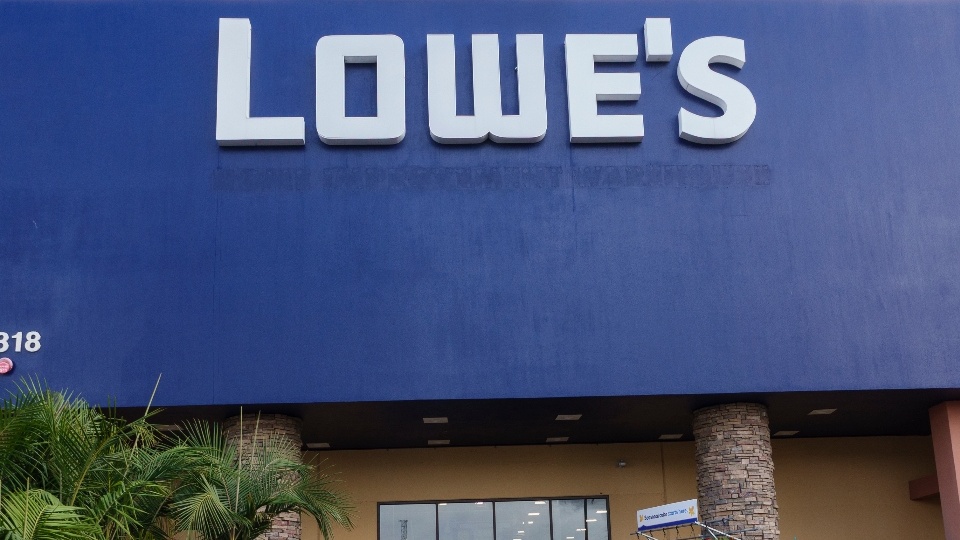 Lowe’s Is Giving Away Free Puppy Planters! (But You Have to Hurry)
