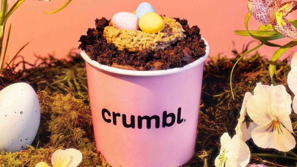 Robins Nest Dirt Cake cup