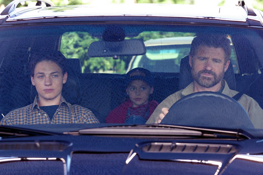 Gregory Smith, Vivien Cardone, Treat Williams, Everwood, 2002