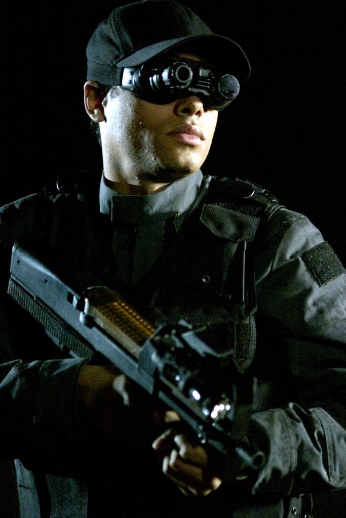 STARGATE: ATLANTIS, Rainbow Sun Francks, 'Rising' (Season 1, aired July 16, 2004) 2004-09