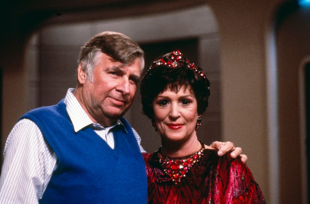 STAR TREK: THE NEXT GENERATION, from left: Gene Roddenberry, wife Majel Barrett, on set, (Season 1), 1987-1994.