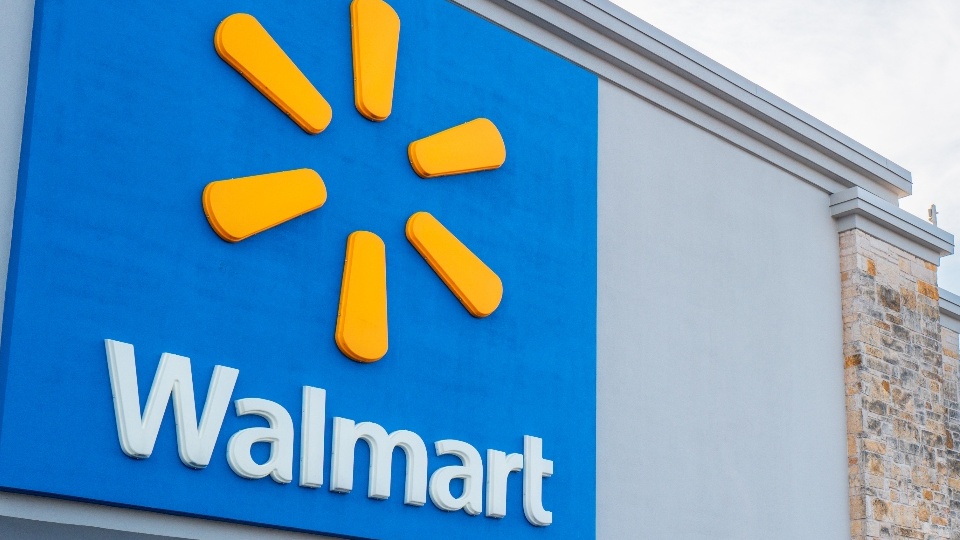 These 50¢ Walmart Bunny Plates Are Cuter Than the Dollar Store!