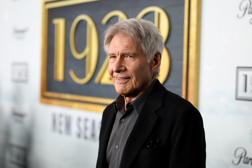 2200737159 harrison ford 1923 premiere